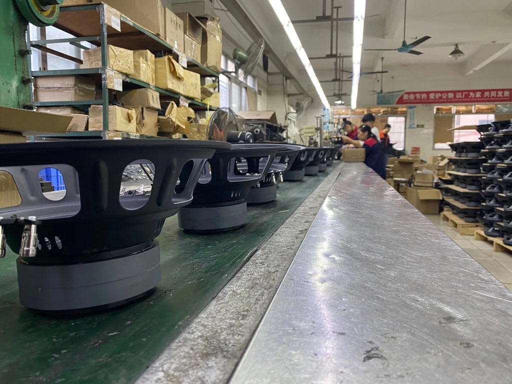 Car Subwoofer Audio Amplifier Vehicle Under Seat Passive Subwoofer 12 Inch 2600W