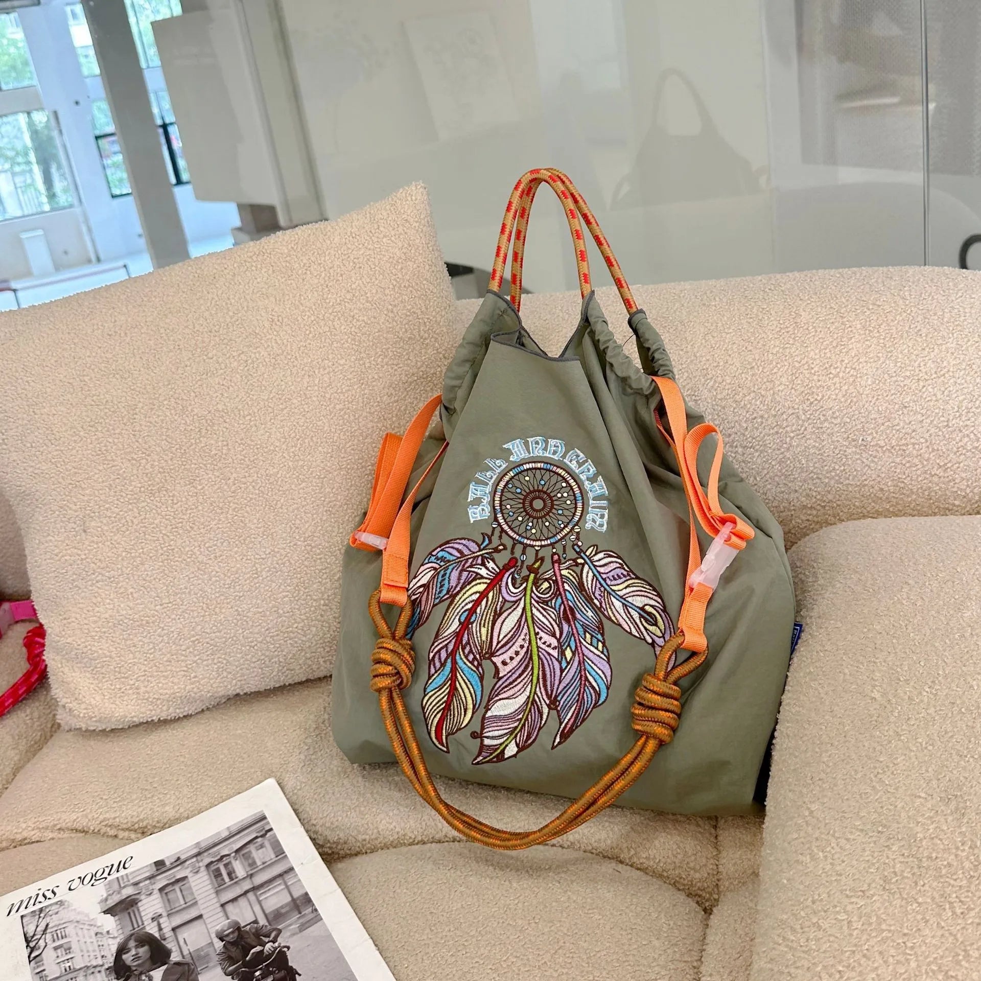 Clip-On Earbuds Open Ear Headphones Wireless Bluetooth Ear Buds -in Microphone, Lightweight Comfort, Stable Fit Earphones for Ru